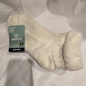 Magellan Outdoors Cream Lodge Socks